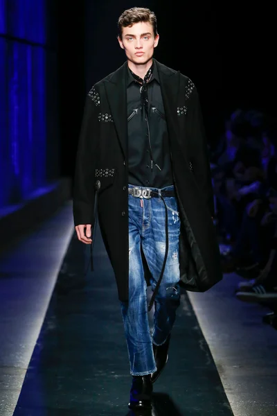 Look 13